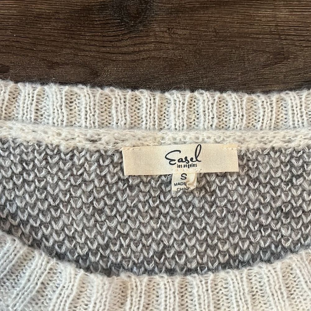 Easel Leopard Boutique Sweater - Picture 3 of 4